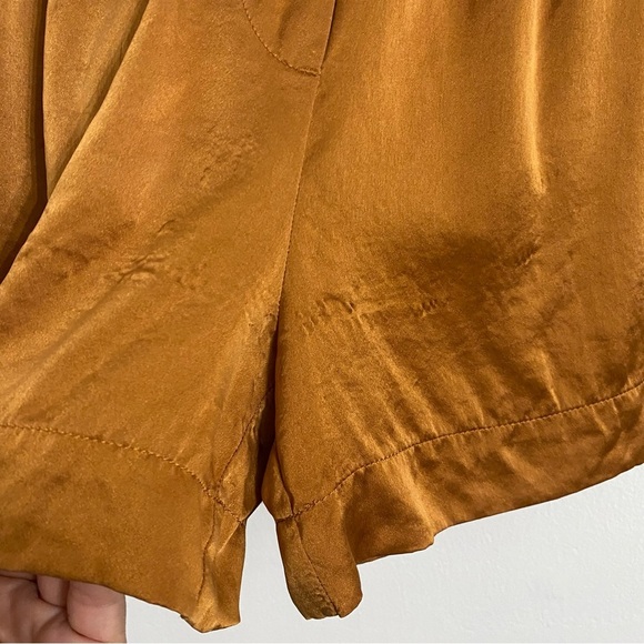Reformation Terracotta Color Silk Shorts Elastic Waist Slant Pockets Size XS - Picture 8 of 10